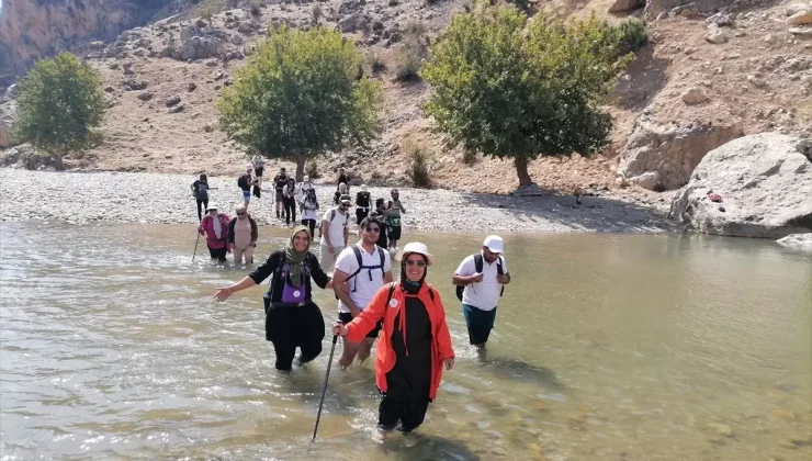 Şanlıurfa Doğaseverler Zore Kanyonu’nu Ziyaret Etti